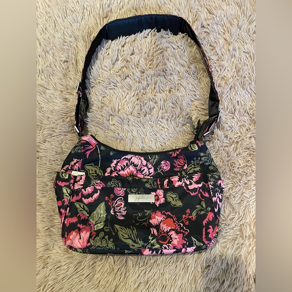 Jujube Hobobe bag and change mat “blooming romance”